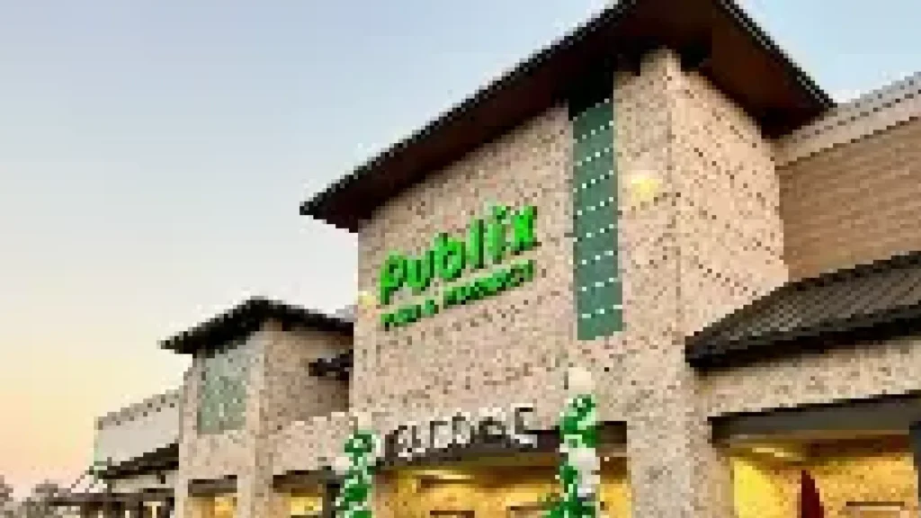 Exterior view of Publix Super Market